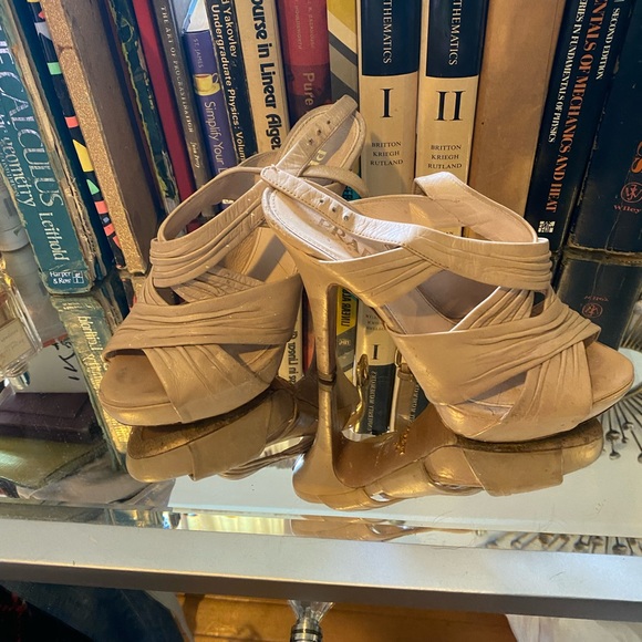 Prada beige nude 361/2 - Picture 1 of 4